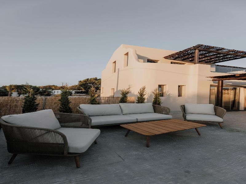 Onym Curated Villas image