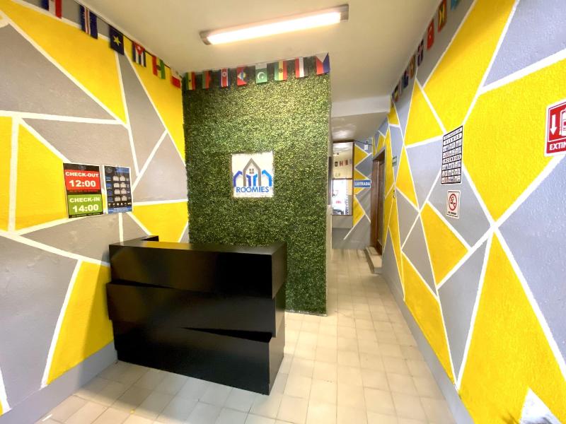 Roomies Hostel Condesa image
