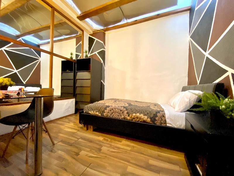 Roomies Hostel Condesa image