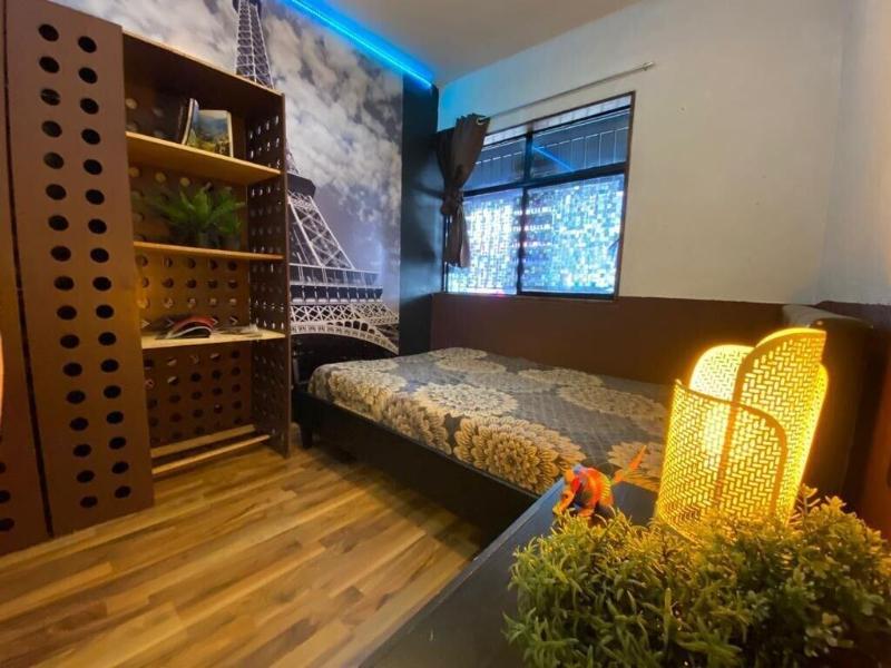 Roomies Hostel Condesa image