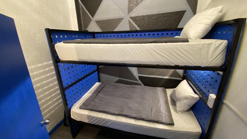 Roomies Hostel Condesa image