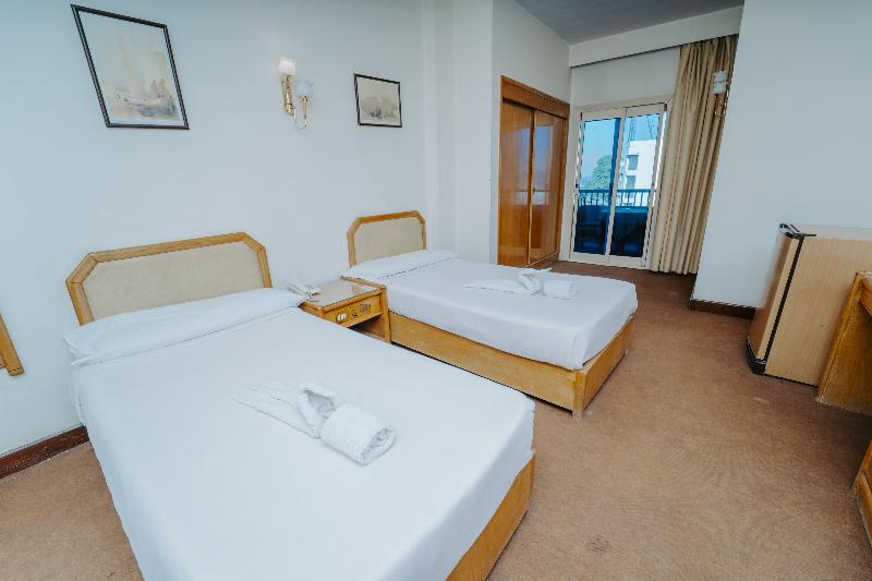 Queens Valley Hotel Luxor image