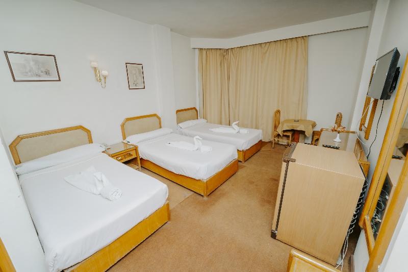 Queens Valley Hotel Luxor image