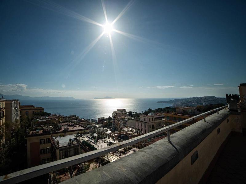 Vomero Roof image
