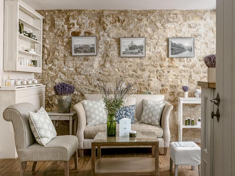Hotel Crillon Le Brave image
