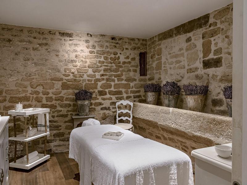 Hotel Crillon Le Brave image
