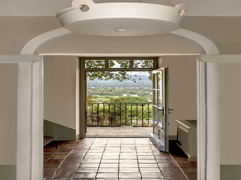 Hotel Crillon Le Brave image