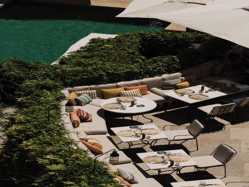 Hotel Crillon Le Brave image