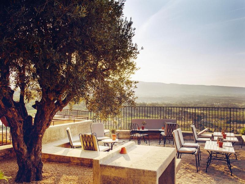 Hotel Crillon Le Brave image