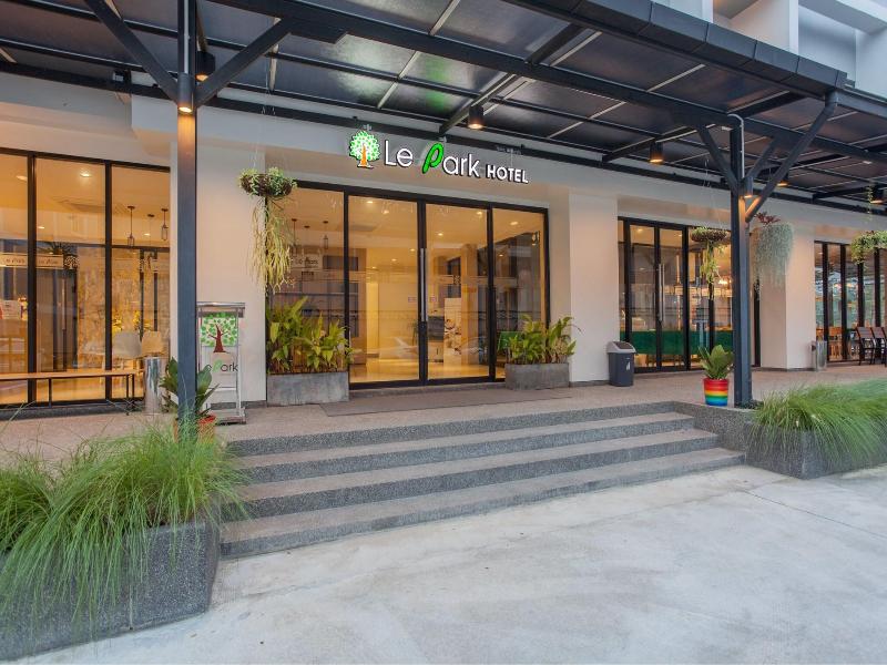 Le Park Hotel
