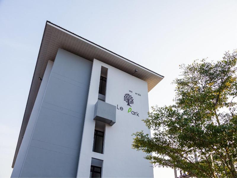 Le Park Hotel