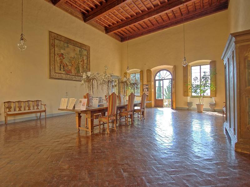 Castello Di Montegufoni image