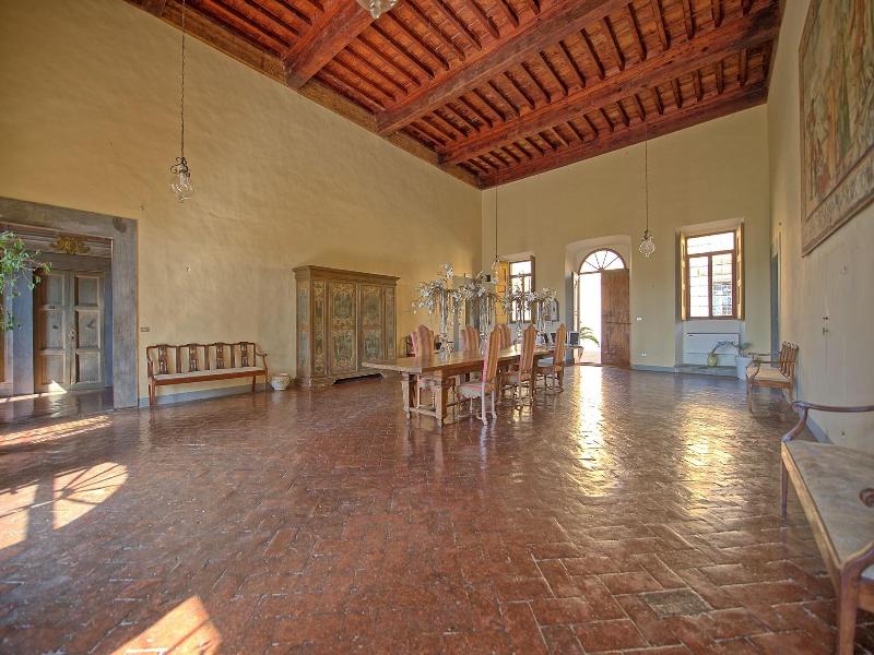 Castello Di Montegufoni image