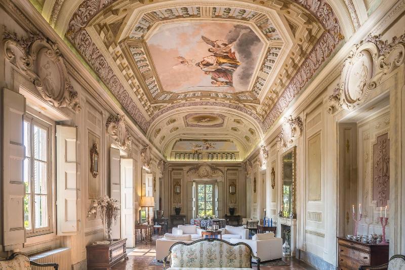 Castello Di Montegufoni image