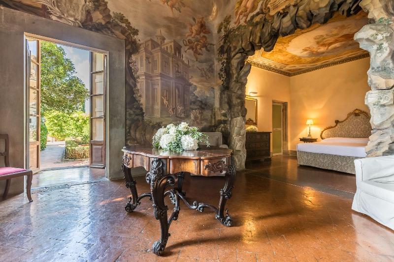 Castello Di Montegufoni image