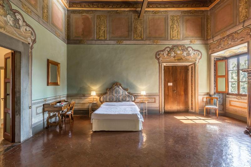 Castello Di Montegufoni image