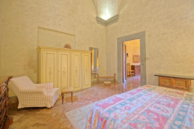 Castello Di Montegufoni image