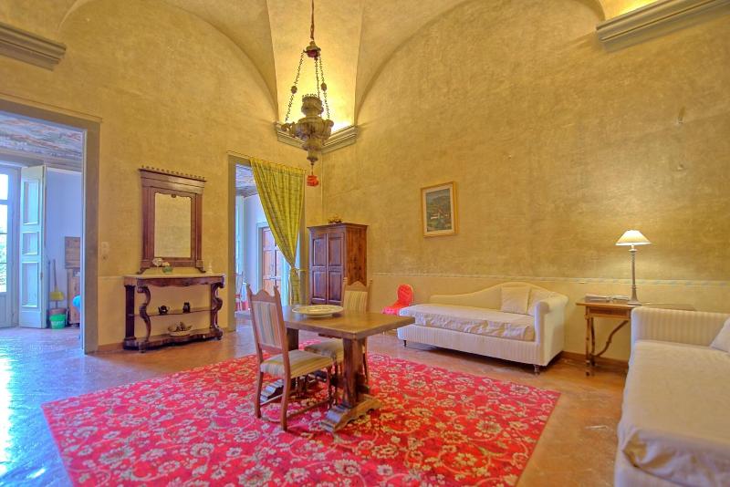 Castello Di Montegufoni image
