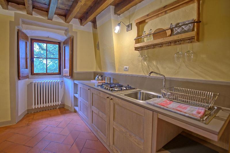 Castello Di Montegufoni image