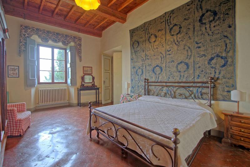 Castello Di Montegufoni image