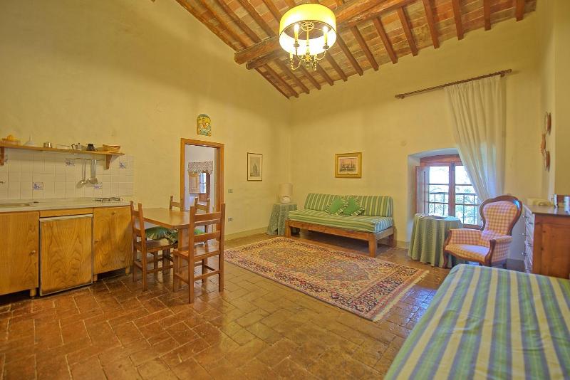 Castello Di Montegufoni image