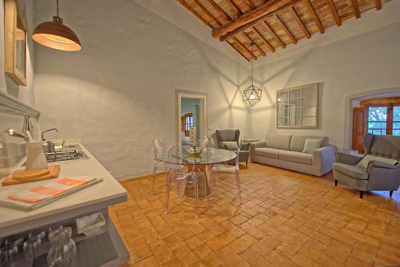 Castello Di Montegufoni image