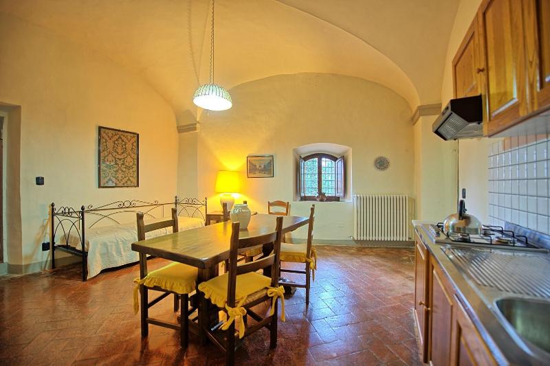 Castello Di Montegufoni image