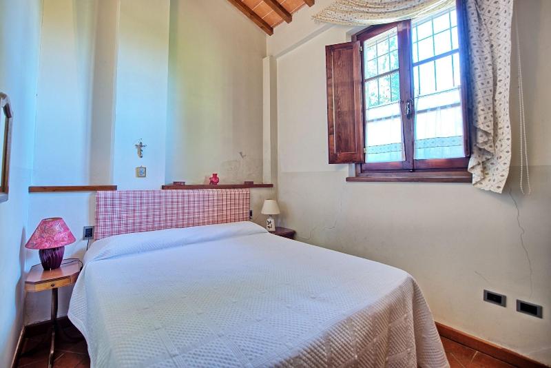 Castello Di Montegufoni image