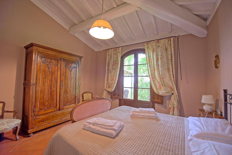 Castello Di Montegufoni image