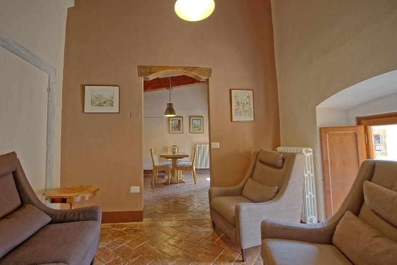 Castello Di Montegufoni image