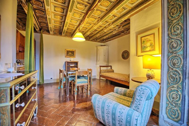 Castello Di Montegufoni image