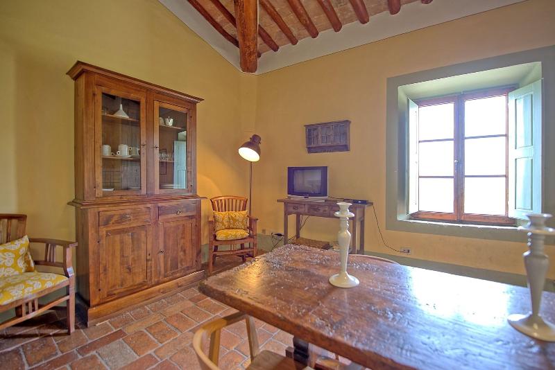 Castello Di Montegufoni image