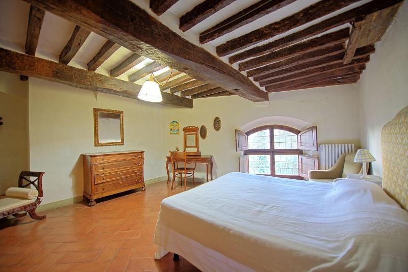 Castello Di Montegufoni image
