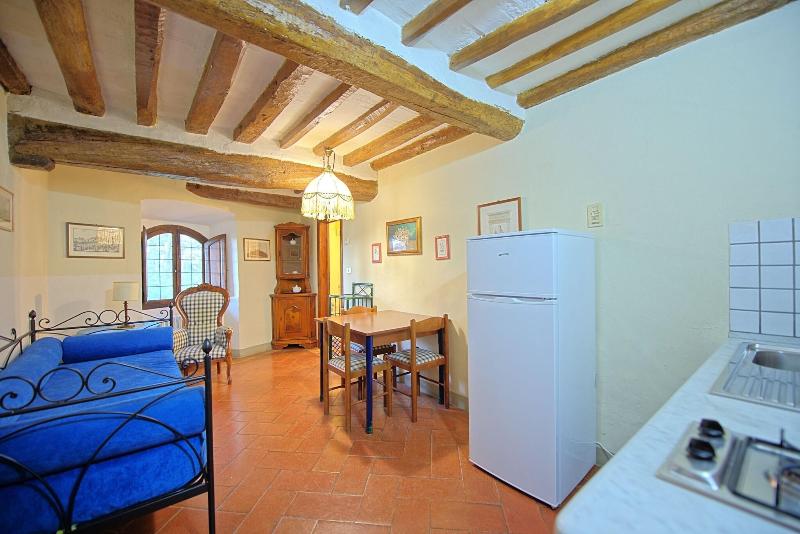Castello Di Montegufoni image