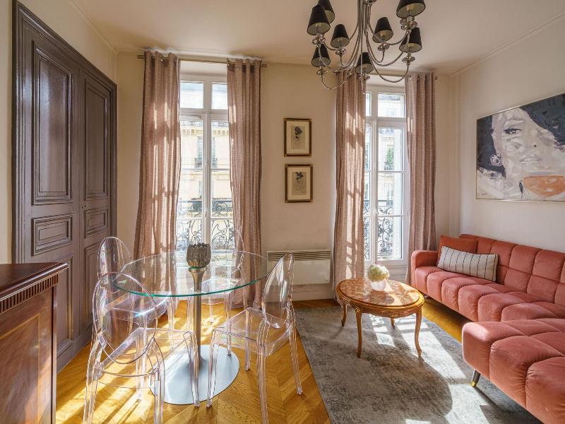 Apartments Du Louvre - Le Marais image