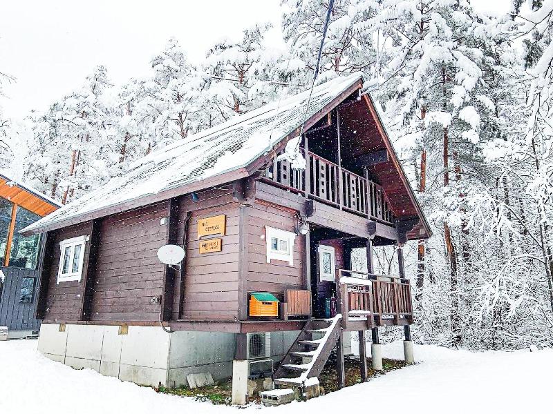 Hal Cottage image