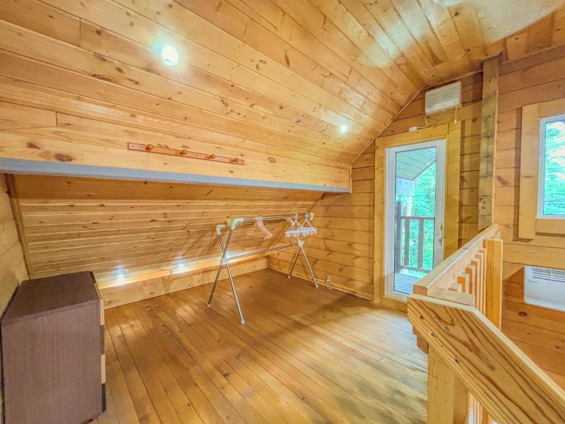 Hal Cottage image
