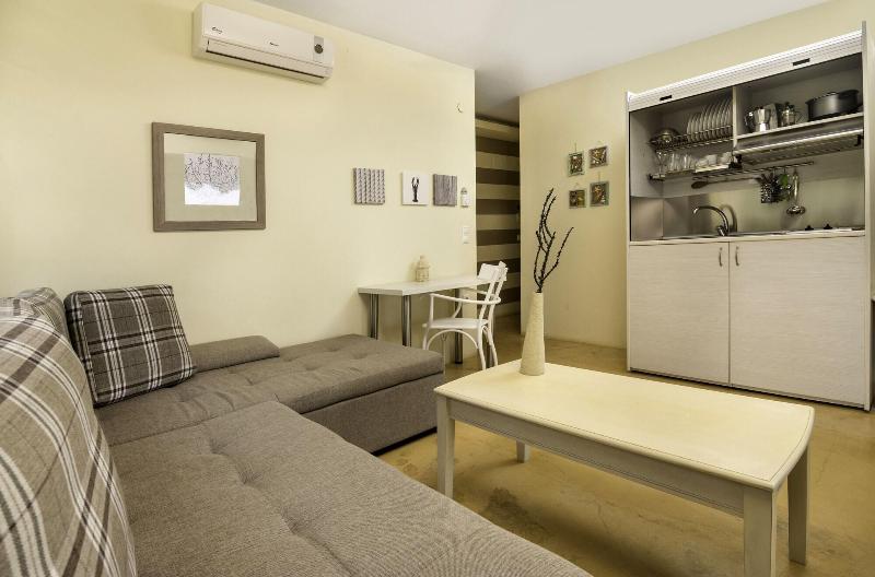 Entechnos Living image