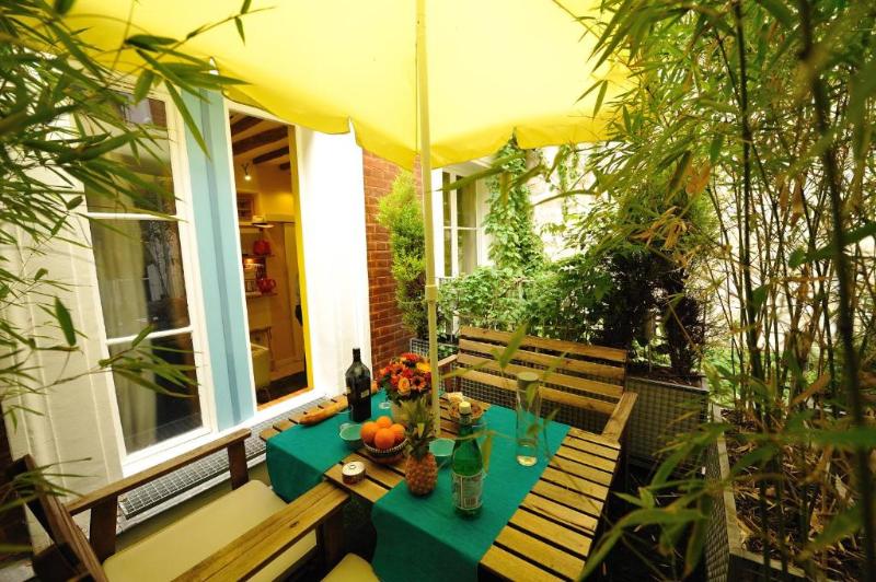 Les Patios Du Marais image