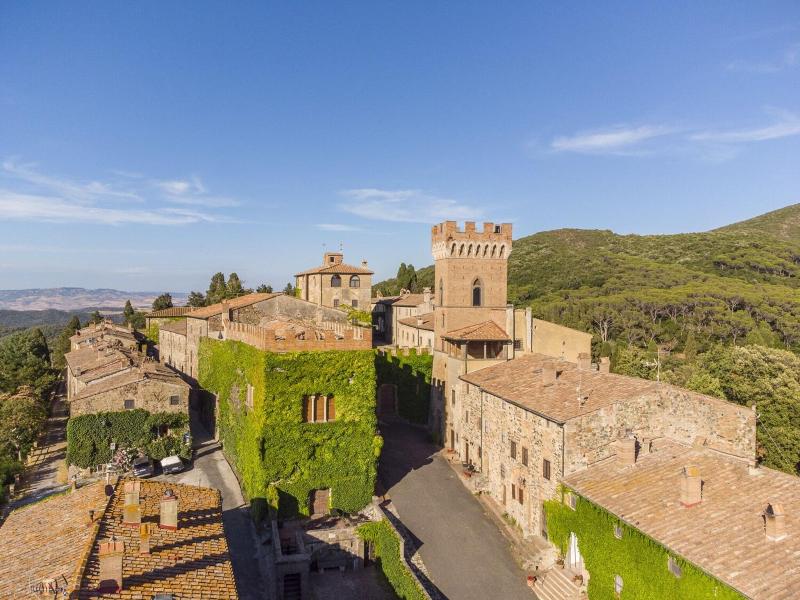 Castello Ginori Di Querceto image