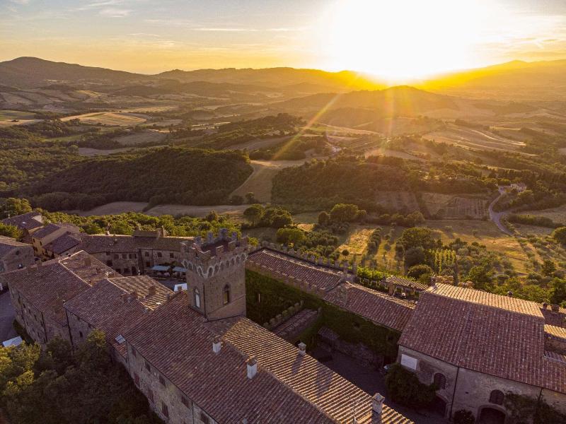 Castello Ginori Di Querceto image