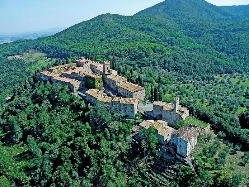 Castello Ginori Di Querceto image
