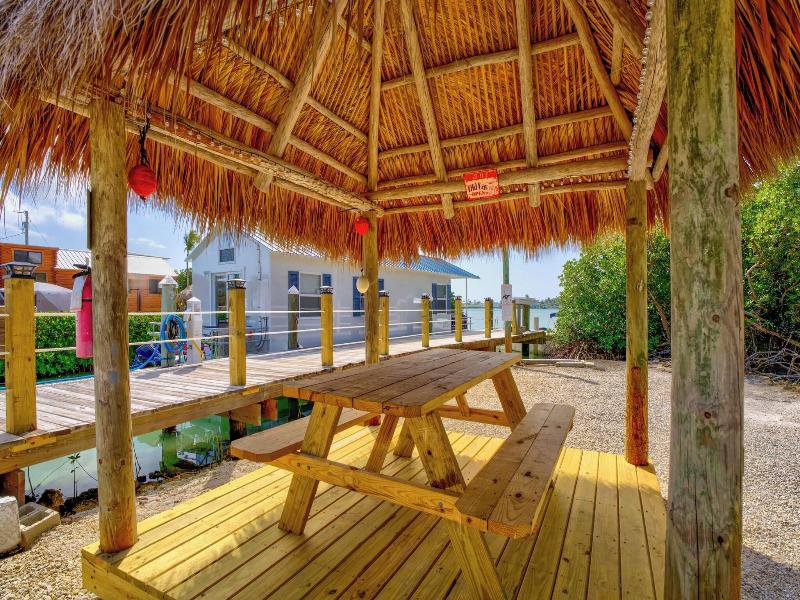 Bonefish Bay Motel