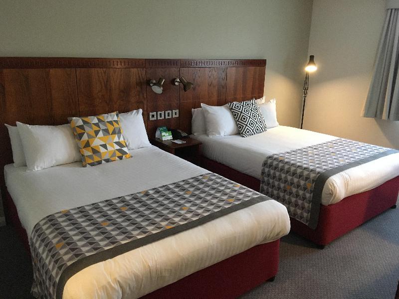 Holiday Inn Northampton photo 21