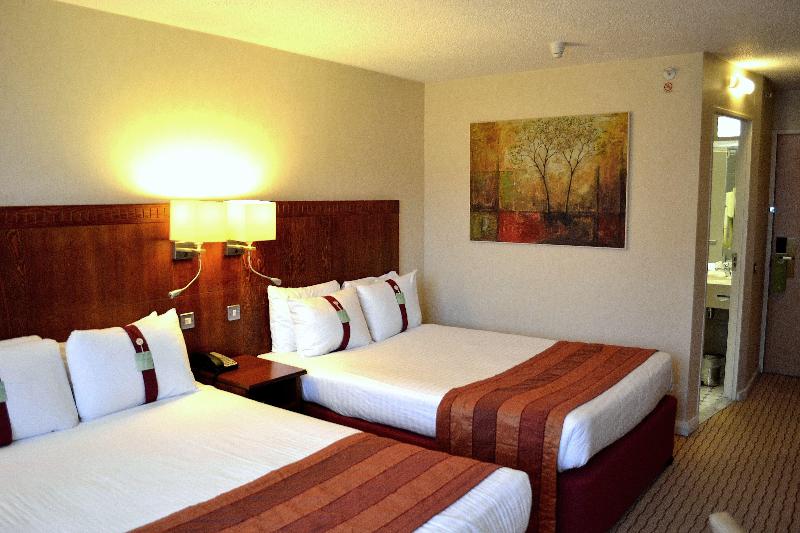 Holiday Inn Northampton photo 23