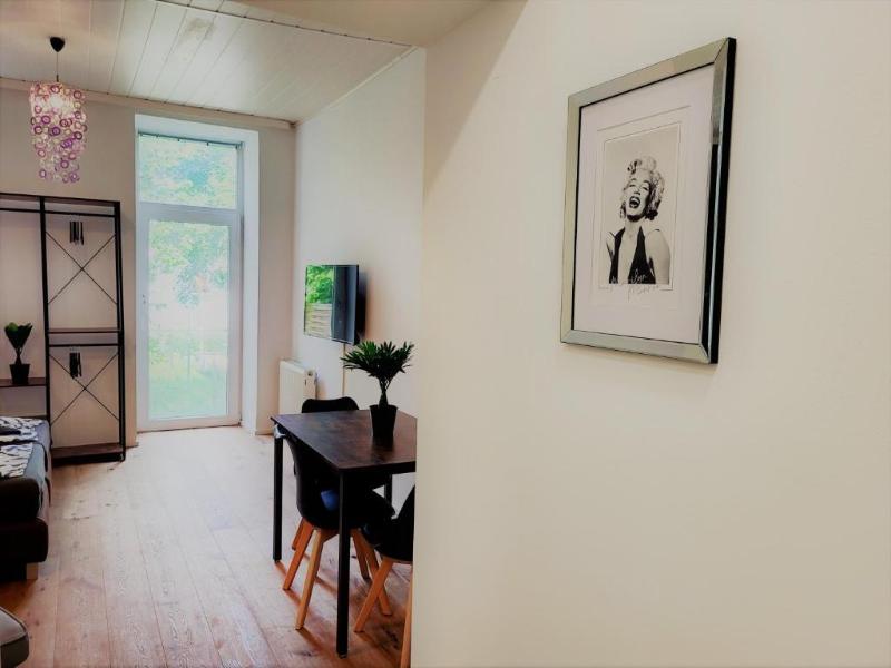 Donaufelder City Apartment Vienna image