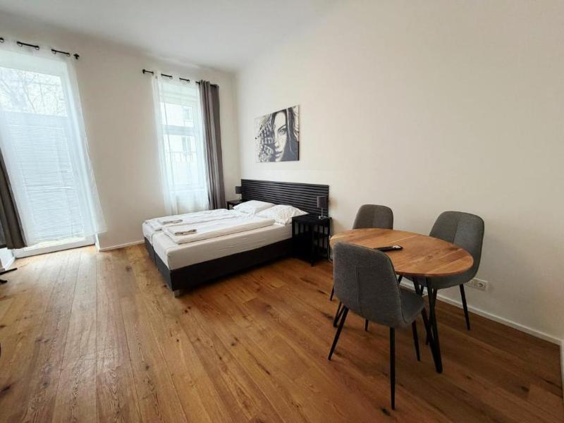 Donaufelder City Apartment Vienna image