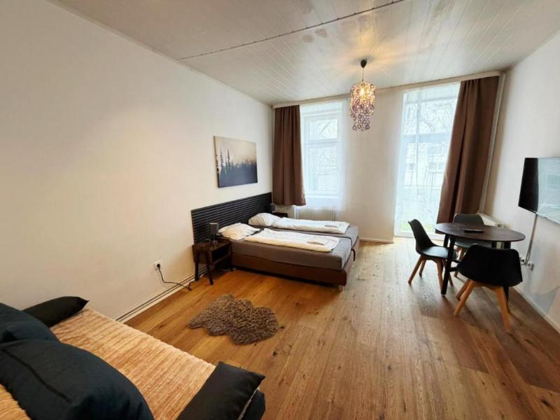 Donaufelder City Apartment Vienna image