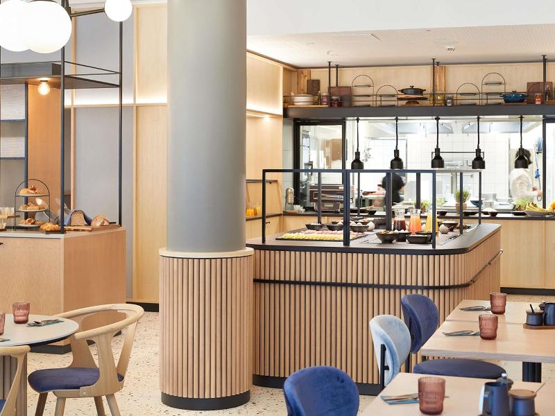 Novotel Hamburg Central Station image