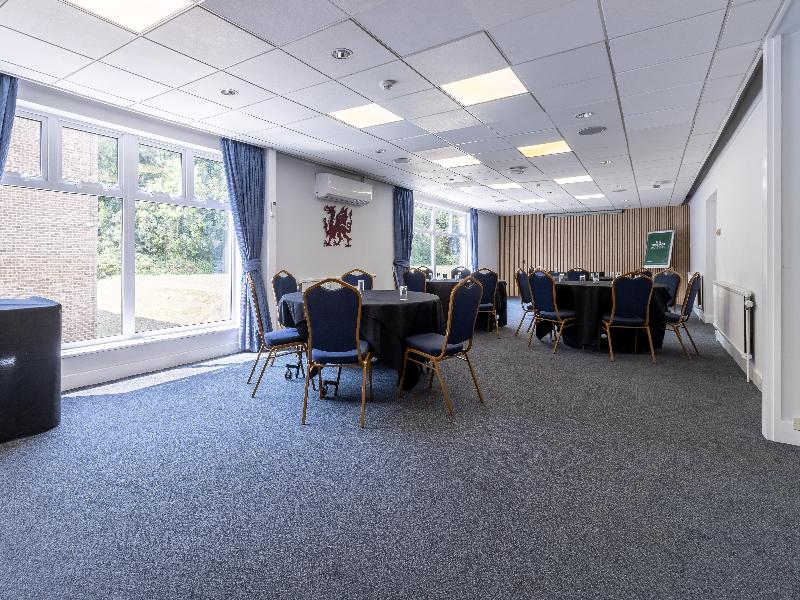 Holiday Inn Newport image